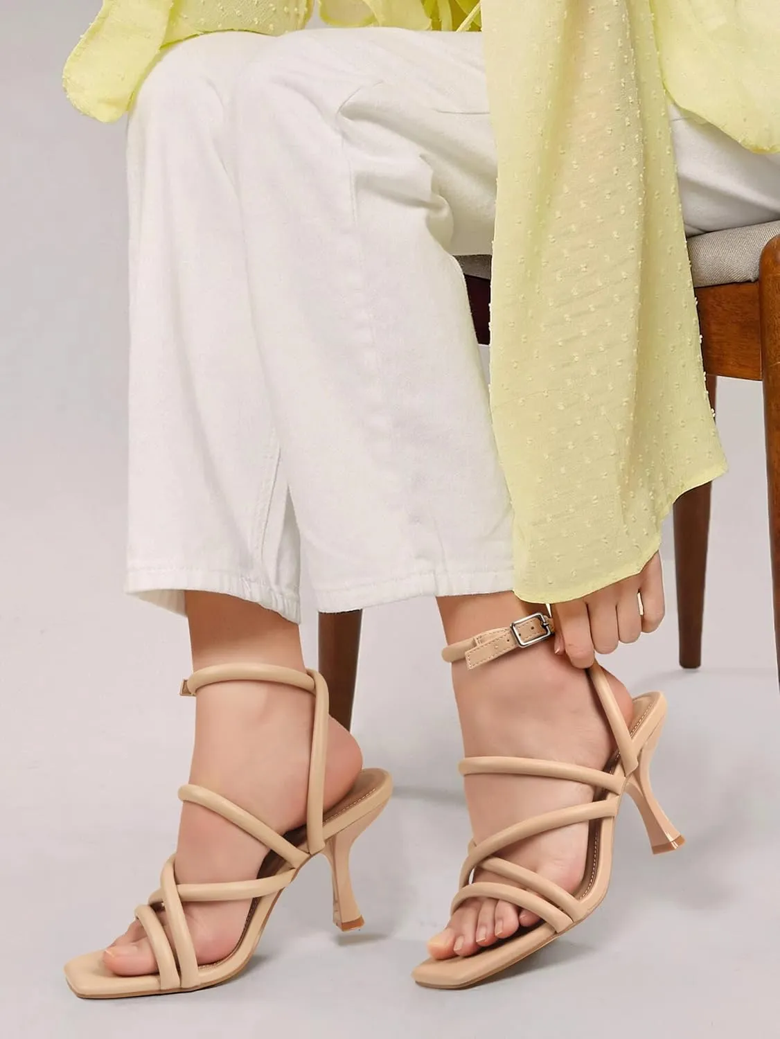 Carcuume Women's Square Toe Strappy Lace Up Heeled Sandals Ankle Buckle Kitten Heel