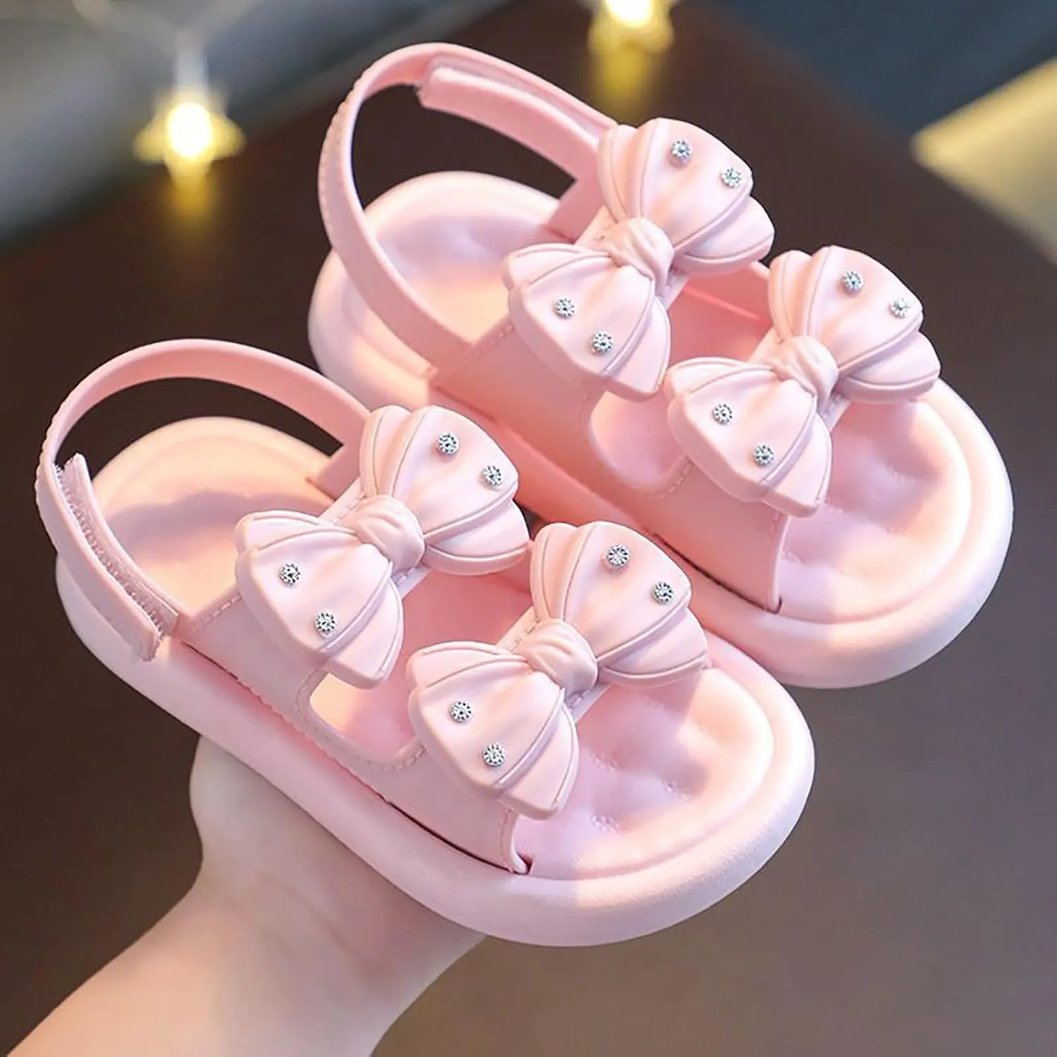 Girls Shoes Comfortable Thick Soled Open Toed Sandals Fashionable Beach Sandals Girls Sandels