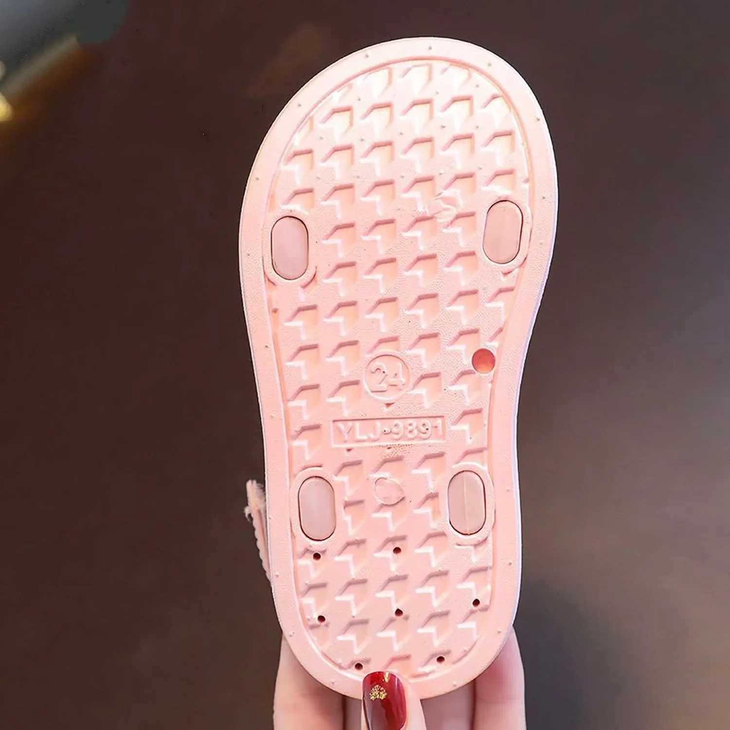 Girls Shoes Comfortable Thick Soled Open Toed Sandals Fashionable Beach Sandals Girls Sandels