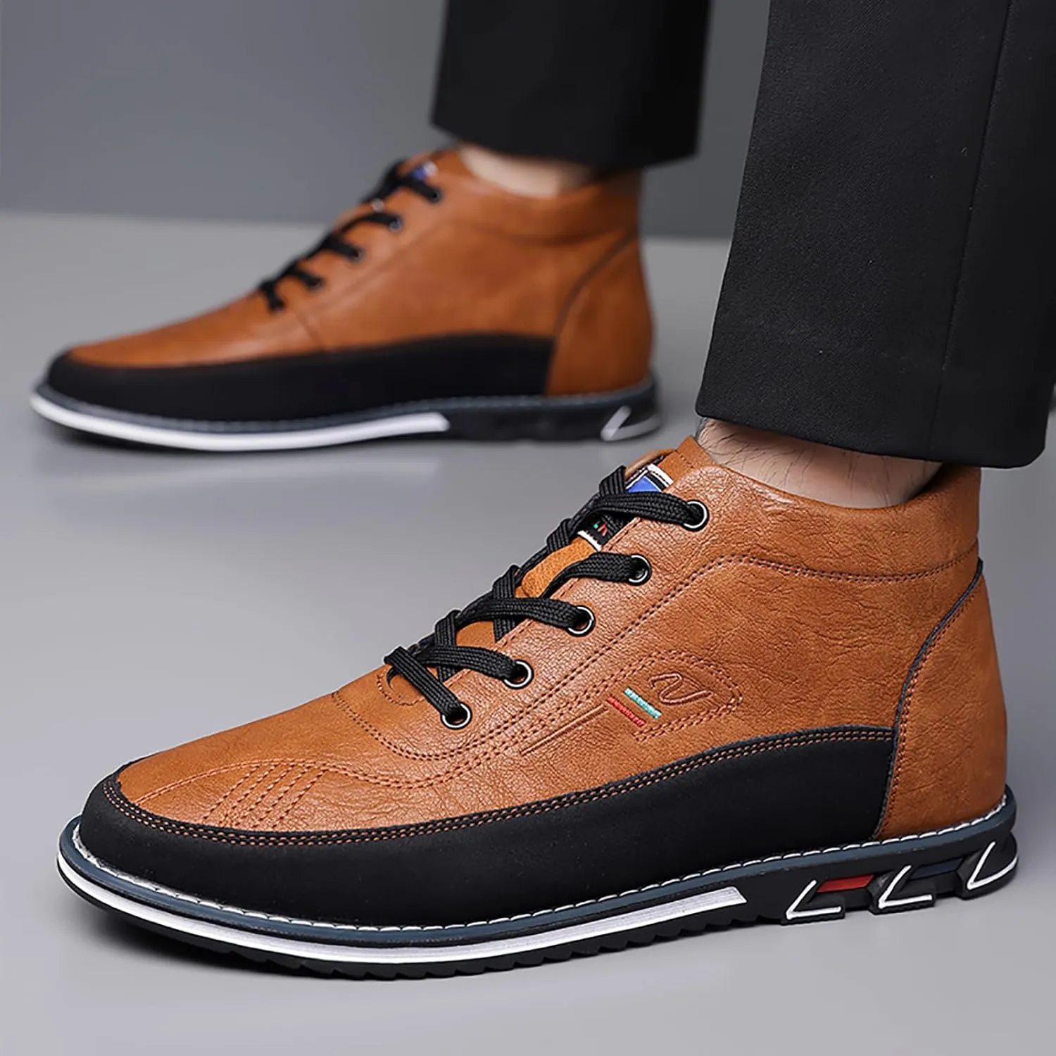 Men's Leather Lace Up Chukka Ankle Boots Casual Comfortable Round Toe Anti-slip Flat Oxford Booties for Office Driving Walking Sports Boots