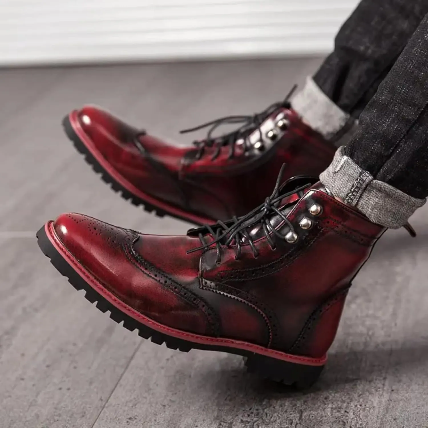 Mens Retro Brogue Leather Lace-Up High Top Ankle Boots Casual Vintage Wingtip Chukka Dress Boots for Business Office Daily Formal