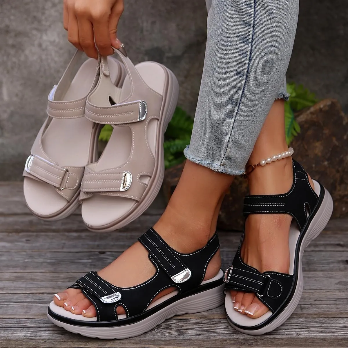 Summer 2025 new sandals women's wedge heel lightweight buckle beach shoes outdoor comfortable platform sandals, wear-resistant, lightweight, skin-friendly, breathable and comfortable