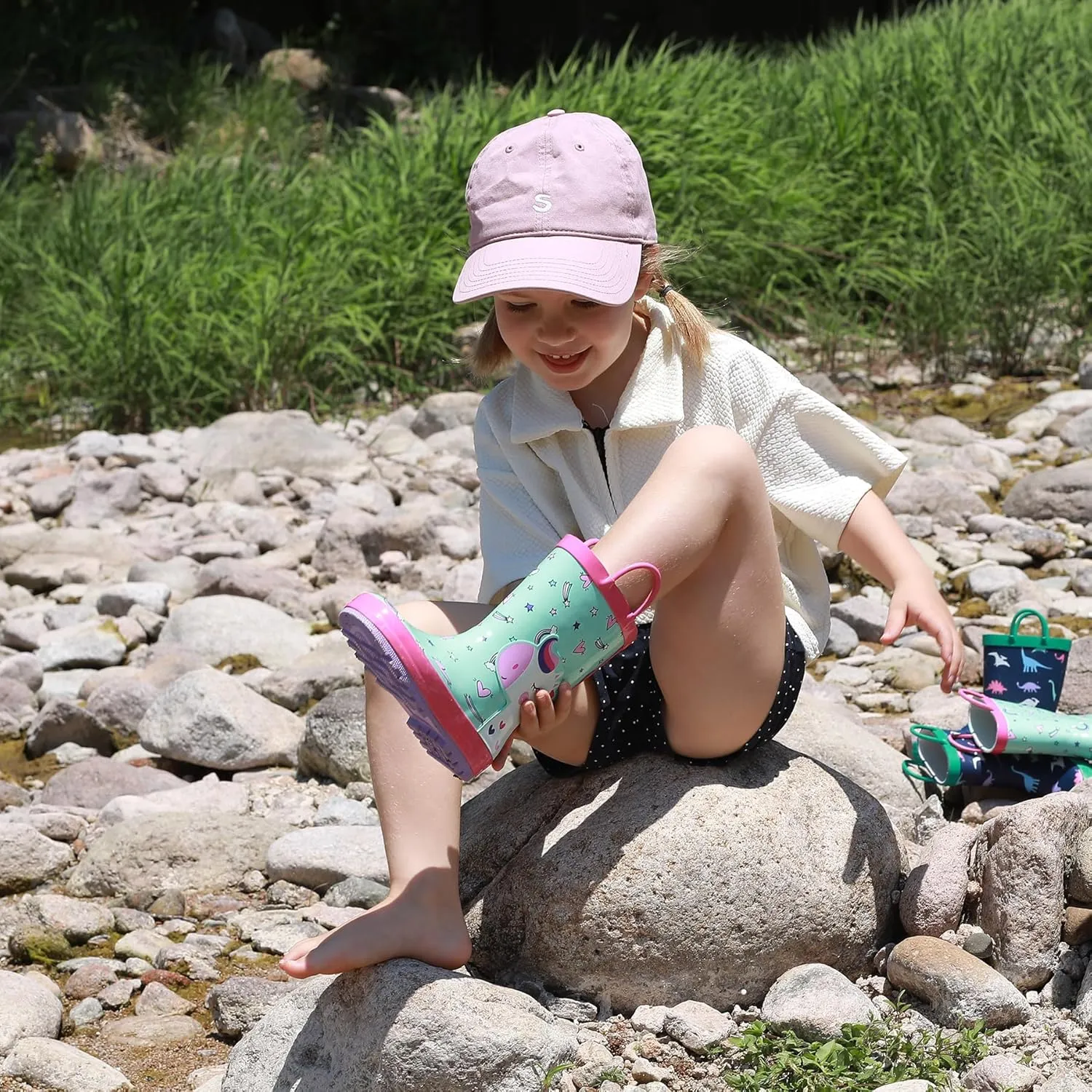 Toddler Rain Boots for Boys and Girls Waterproof Rubber Kids Rain Boots with Easy on Handles All-season