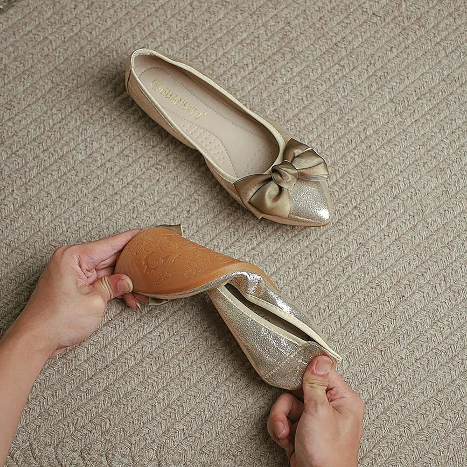Women's Flats, Foldable Ballet Flats for Women, Fashion Bow Tie Pionted Toe Comfort Lightweight Slip-On Dress Shoes